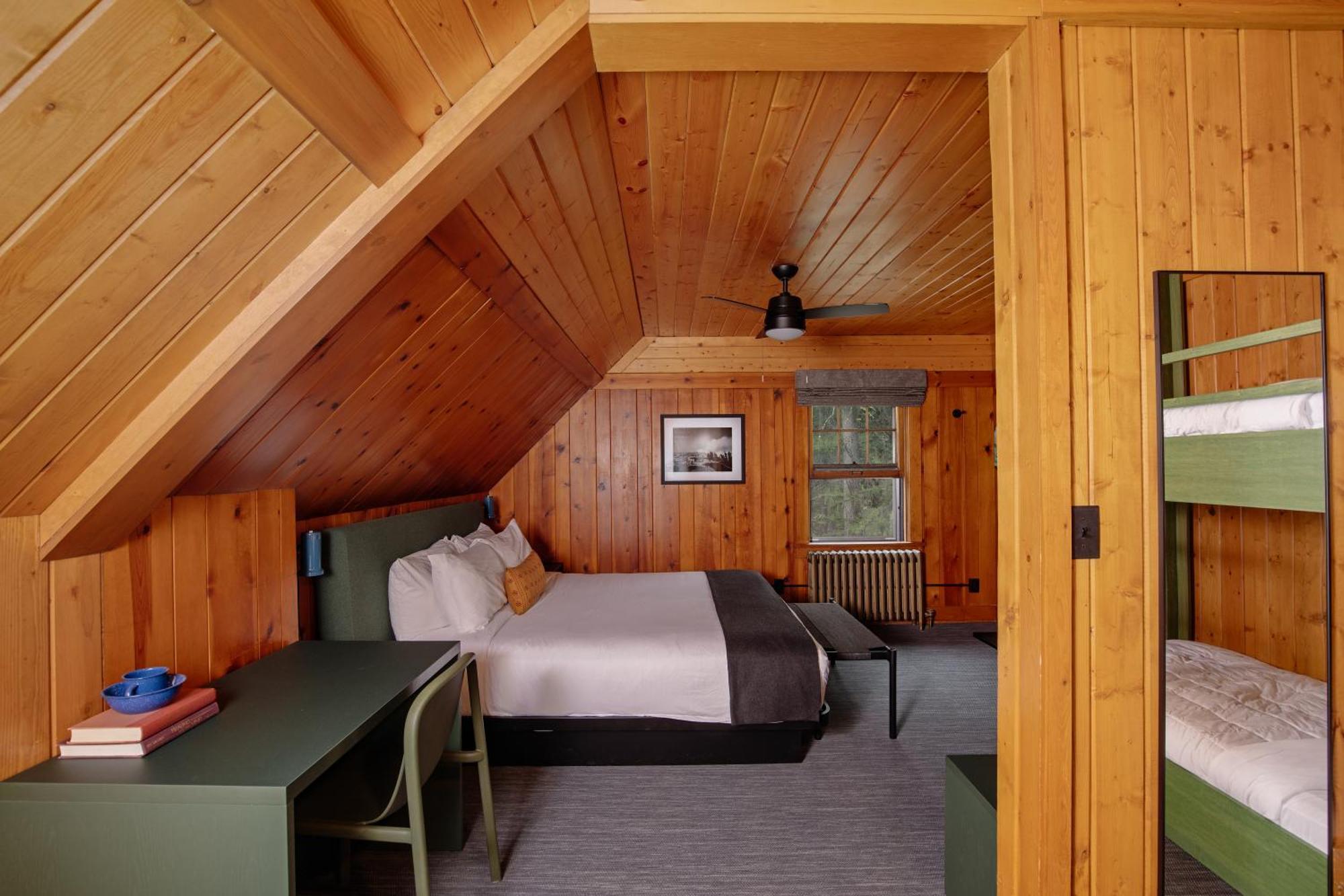 Loge Glacier National Park Essex Экстерьер фото