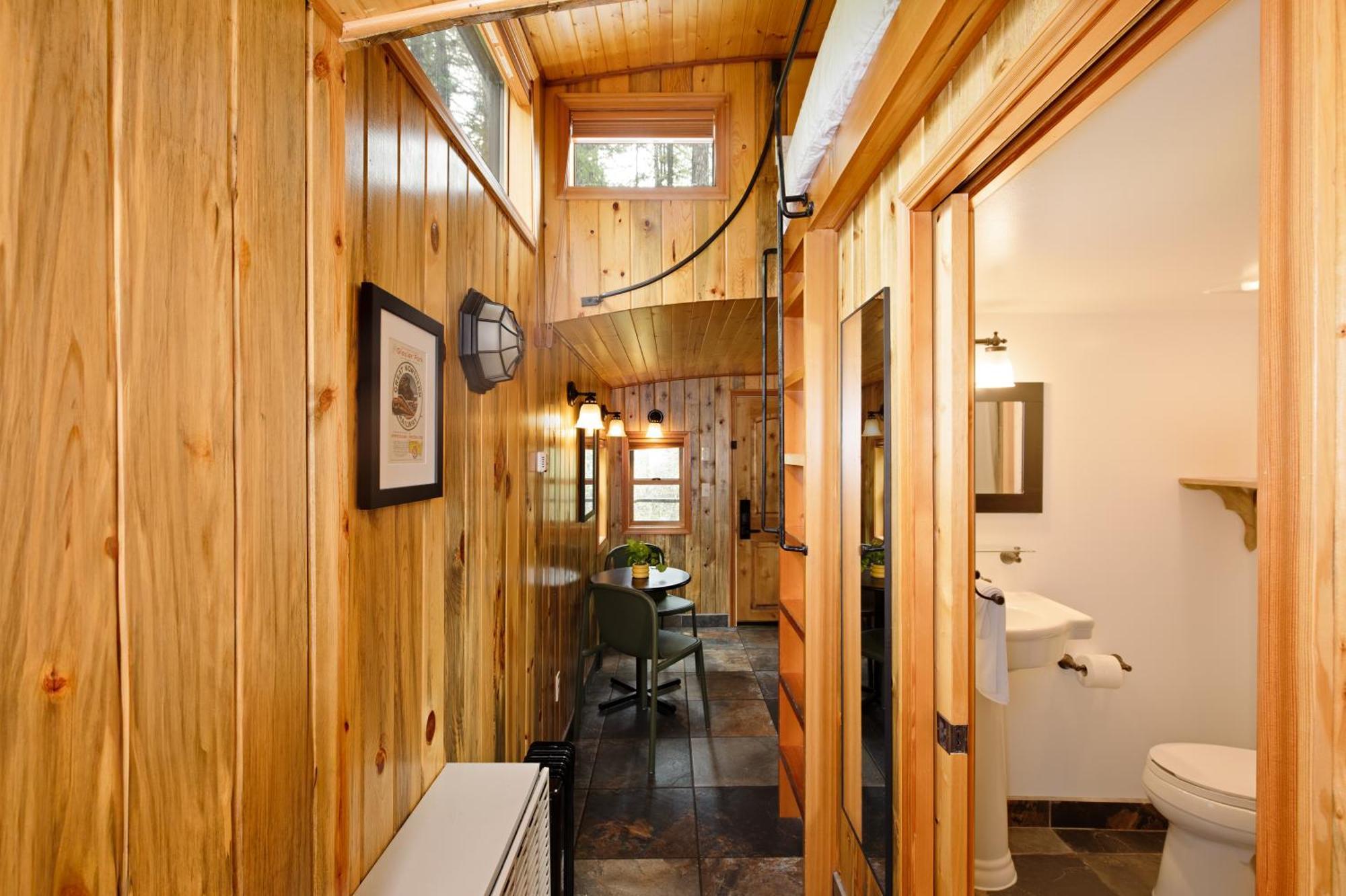 Loge Glacier National Park Essex Экстерьер фото