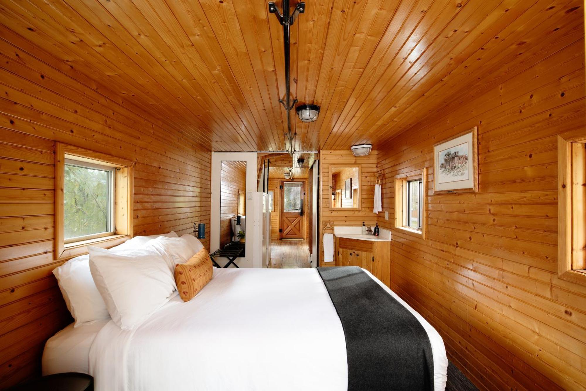 Loge Glacier National Park Essex Экстерьер фото