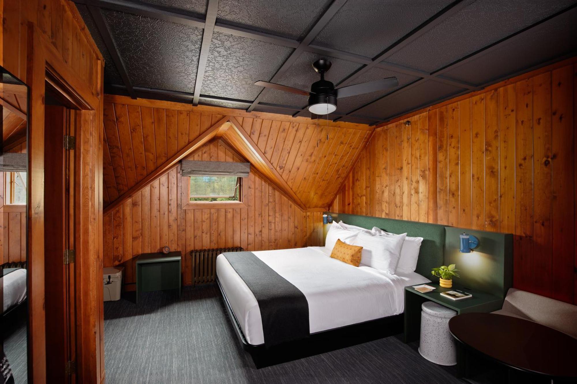 Loge Glacier National Park Essex Экстерьер фото